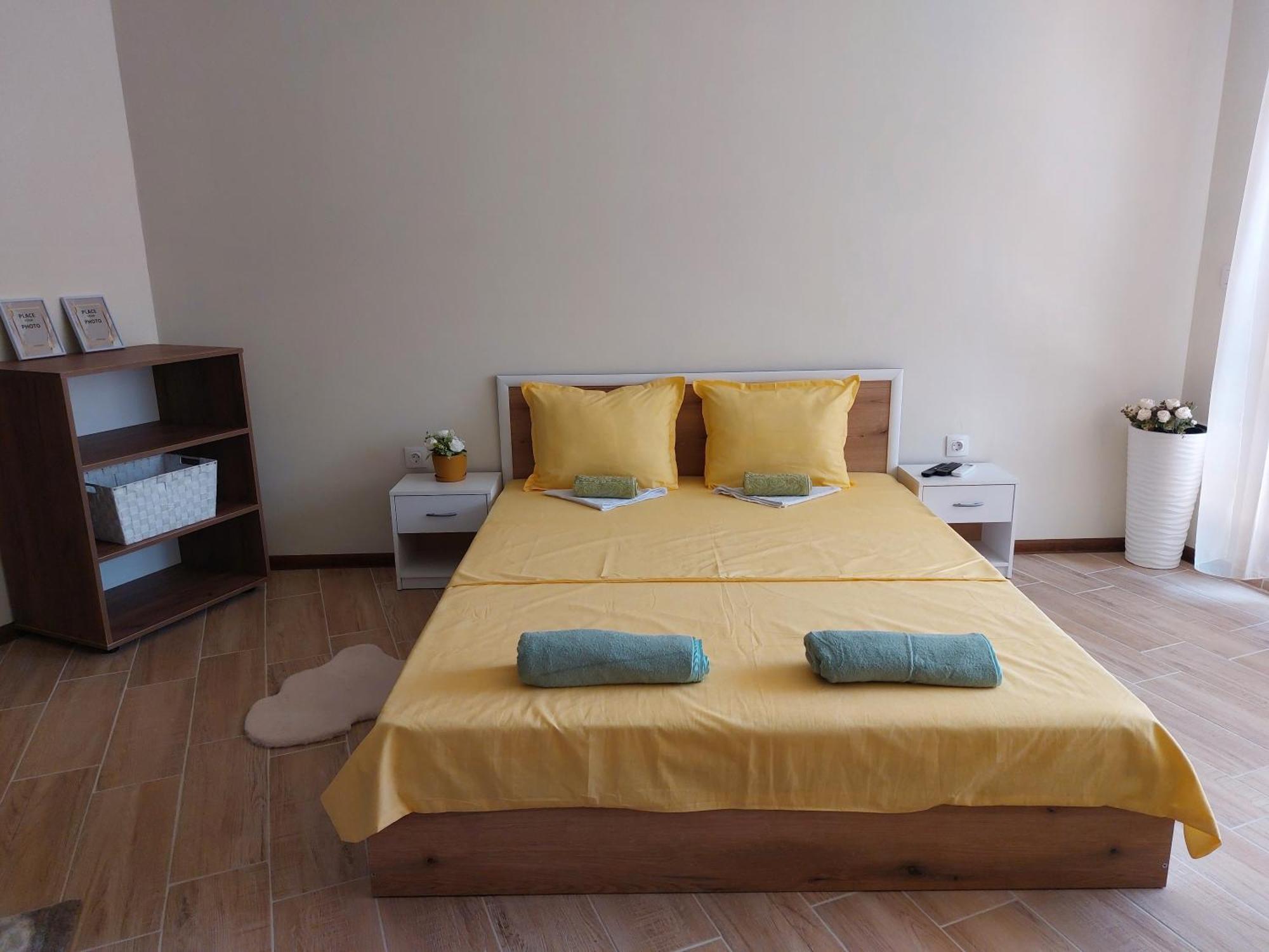 Krimski Apartment - Free Private Parking Varna Esterno foto