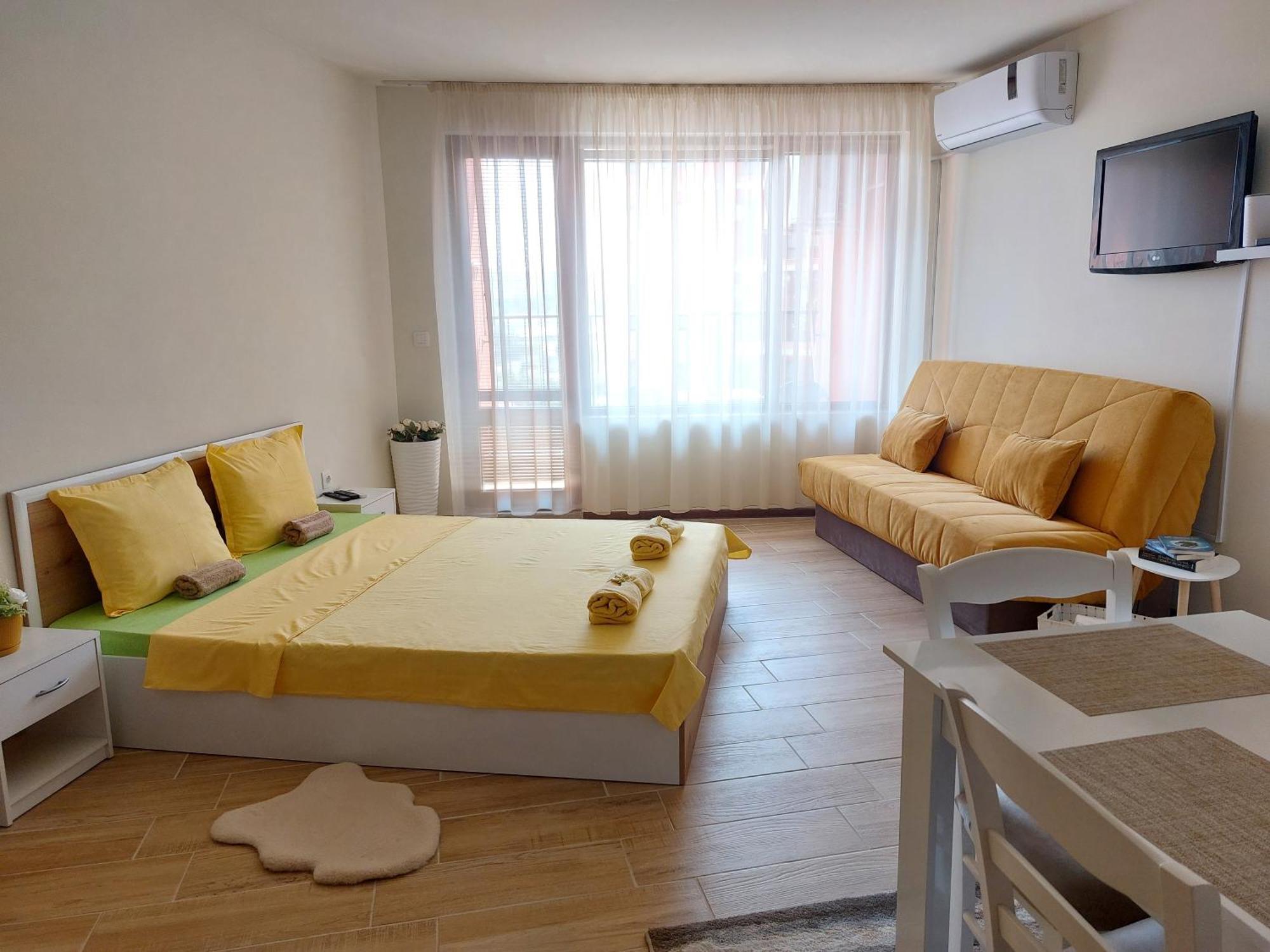 Krimski Apartment - Free Private Parking Varna Esterno foto